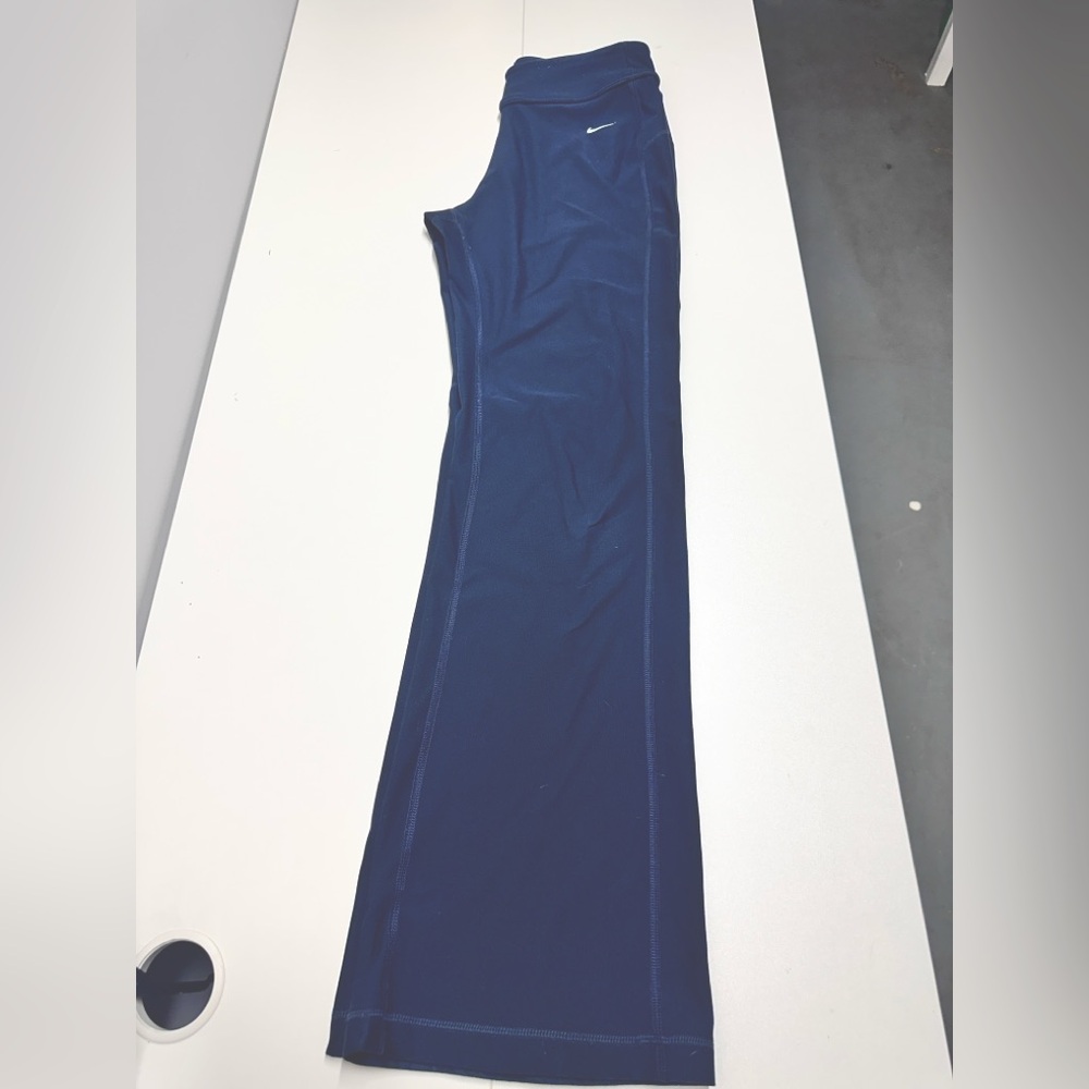 Nike woman’s Dark Blue flare Leggings